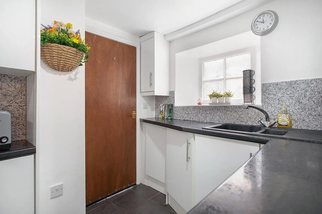 Gorgeous Cosy Apartment In Richmond Richmond